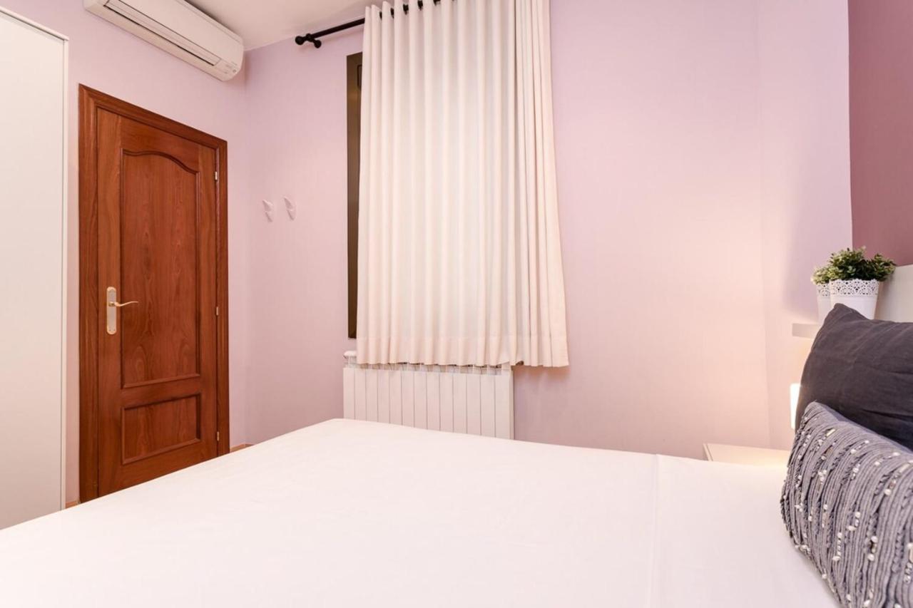 Fantastic 2 Bedroom 5 Minutes By Car From Plaza Catalunya Barcelona Exterior foto